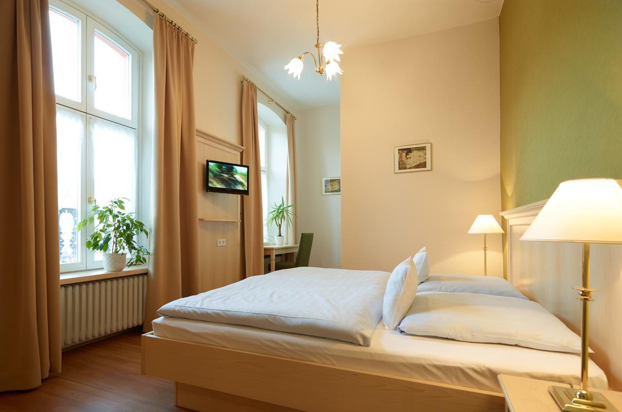 Pension Martinerhof Wintrich Exterior foto